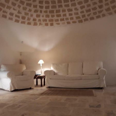 Вилла Trullo Degli Ulivi Остуни Экстерьер фото