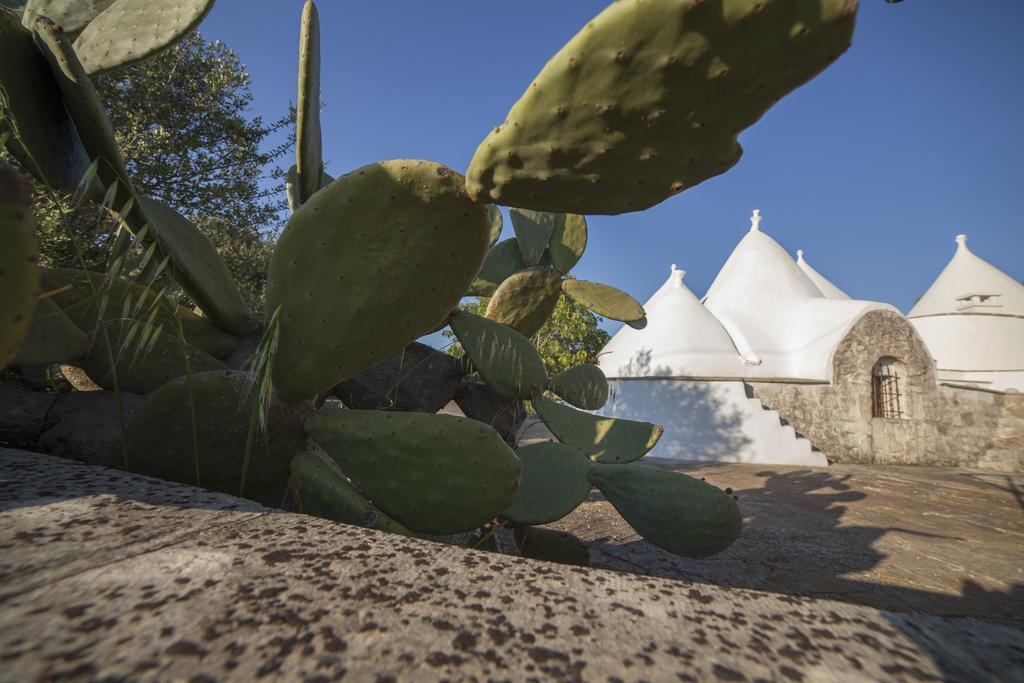Вилла Trullo Degli Ulivi Остуни Экстерьер фото