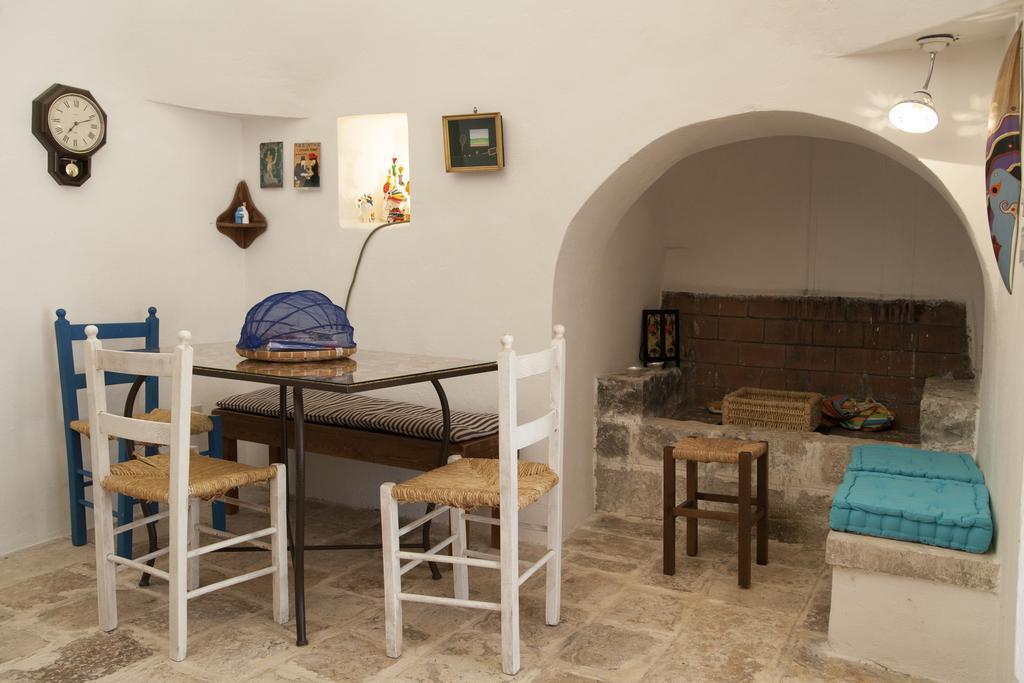 Вилла Trullo Degli Ulivi Остуни Экстерьер фото
