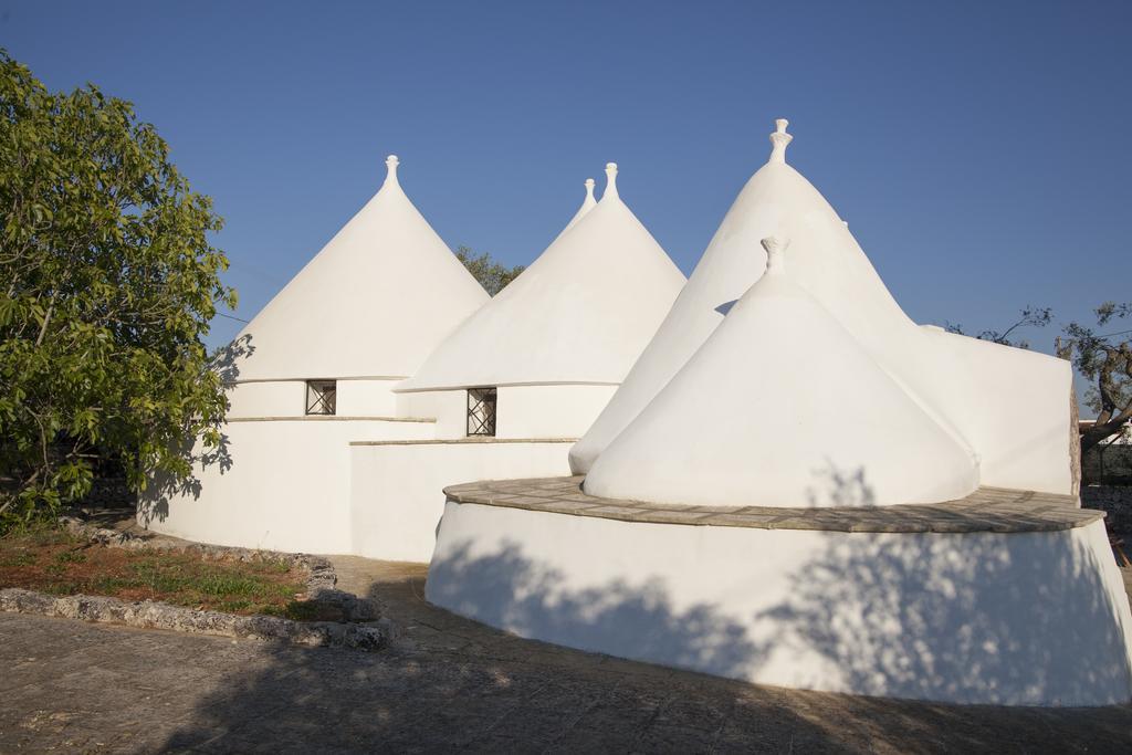 Вилла Trullo Degli Ulivi Остуни Экстерьер фото