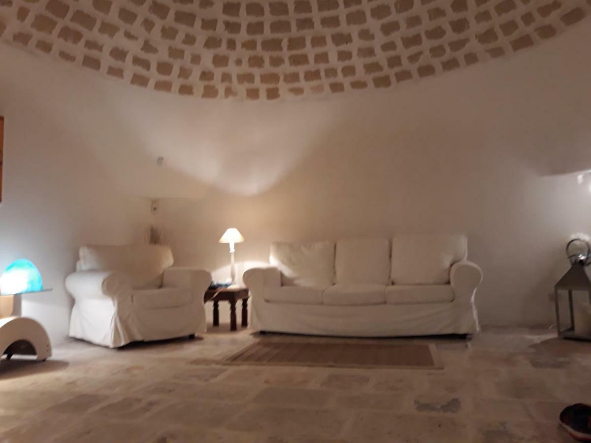 Вилла Trullo Degli Ulivi Остуни Экстерьер фото